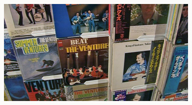 The Ventures -kokoelmaa (copyright YLE/videokuvaa)